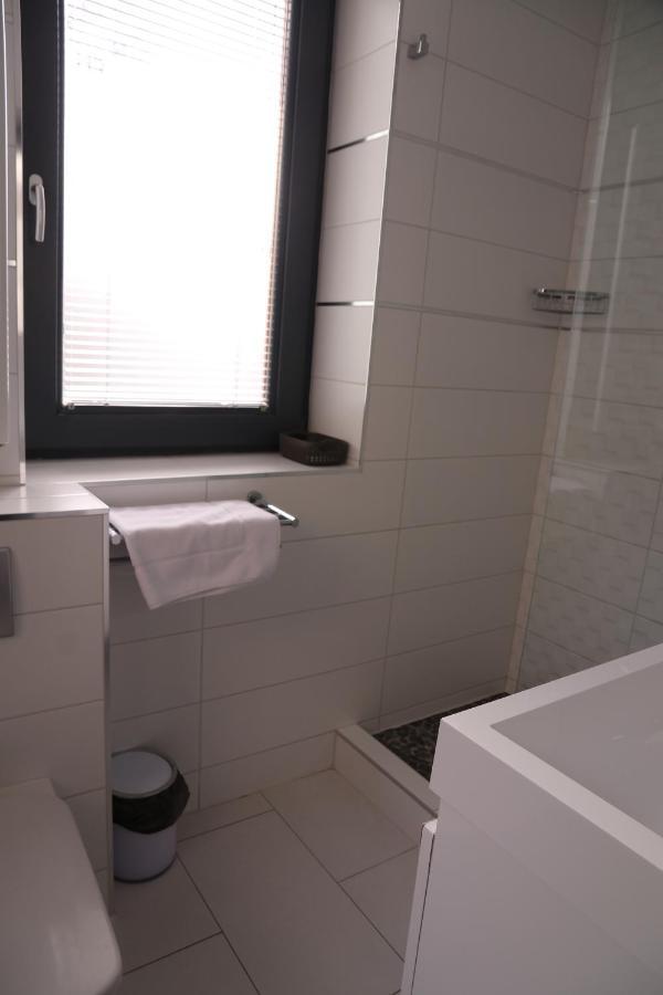 Hr Apartmanhaz Eger Exterior photo
